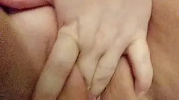 amateur girl huge long pussy lips