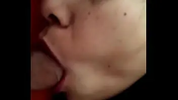 wife sucks pussy