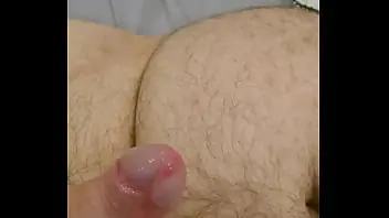 guy sucking pussy to squirt