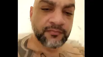 daddy lik and finger the pussy of his steph doughter